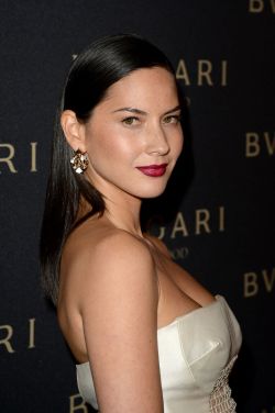 celebrities-at:  Olivia Munn