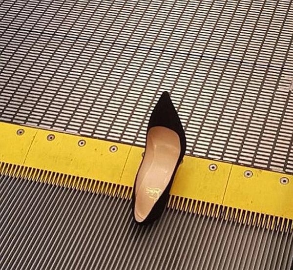 cr-ee-py:  Louboutin breaks Condè Nast Escalator aka my aesthetic 