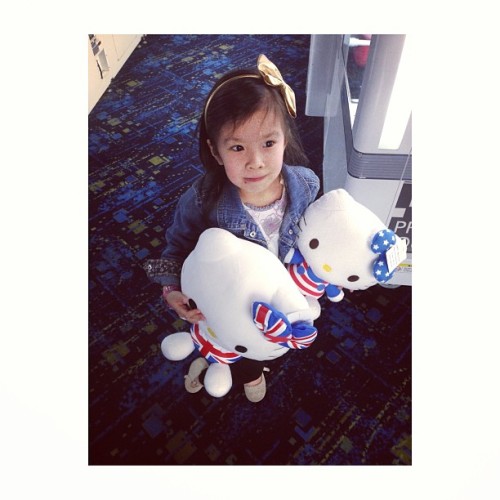 She was screaming and jumping when Daddy won these for her #familyday (at Round 1 Bowling and Amusem