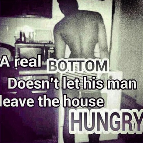 boywife4daddy:A good girl takes care of all her man’s needs.