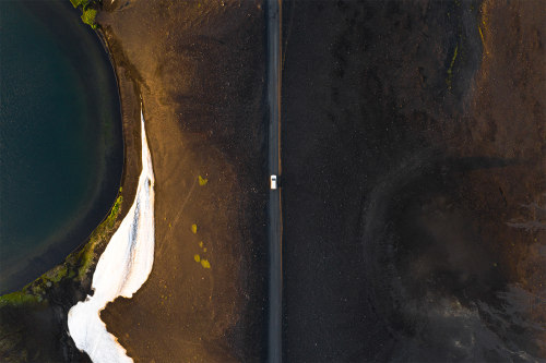 escapekit:The Long Journey IIGermany-based photographer Kevin Krautgartner has been fascinated for years by the inconspicuous, often unpaved or only rarely used roads and tracks in some of the most remote places in the world. Roads through lava fields,