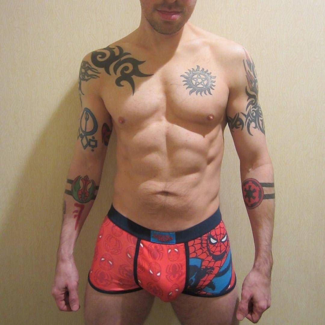 geeky-gayguy:  Sexy Spidey  @gaycomicgeek  #undie #spidey #spidermen #spidermangay