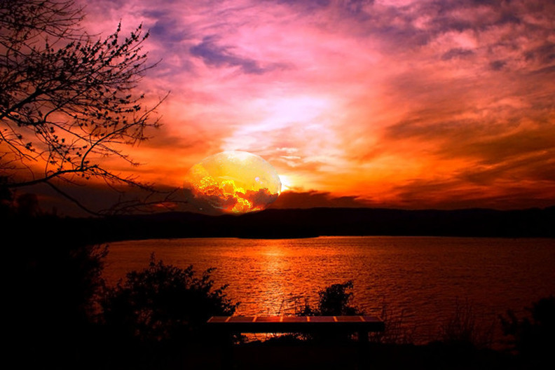 nico1e1u:  This sunset in the clouds looks like an opal.