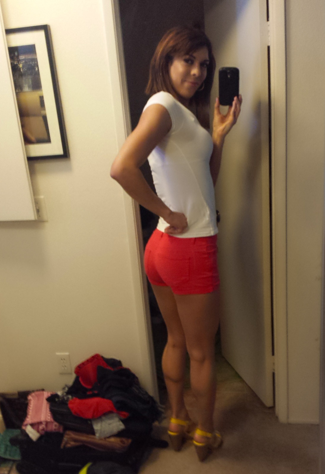 kendrasinclaire:  Every day I’m like meow meow baby… ;) 