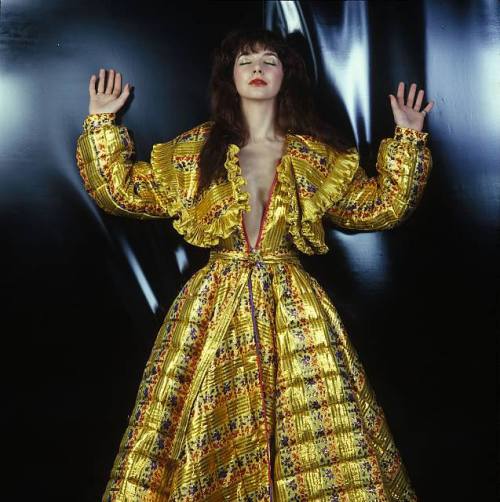 thesongremainsthesame:Kate Bush photographed by Claude Vanheye wearing a Fong Leng dress in the 1970