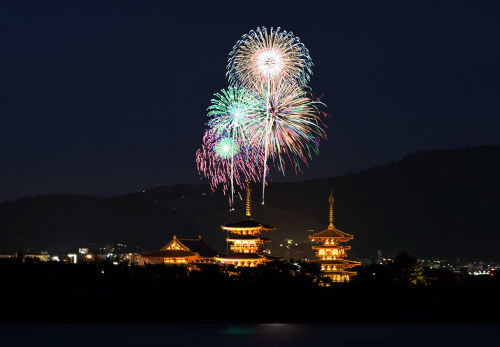 Winter fireworks by walkkyoto 冬花火 Mountain burning at Mt. Wakakusa (the fourth Saturday of January) 