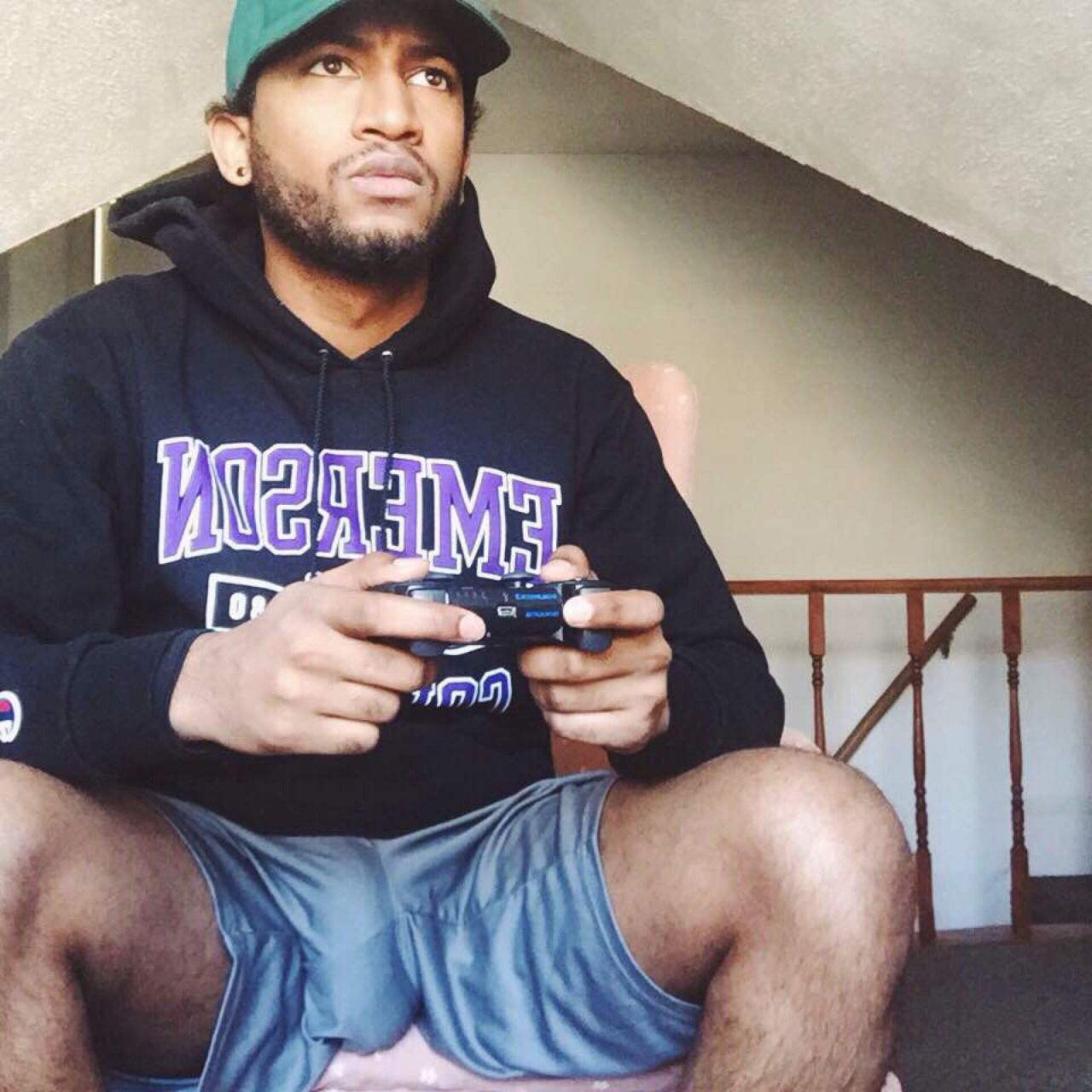 thiksoul69:  Dig a good bulge 👀👍👀 #thiksoul69