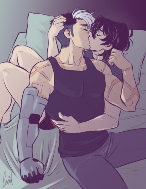 misslucid:Hurt/comfort prompt for @sheithweek