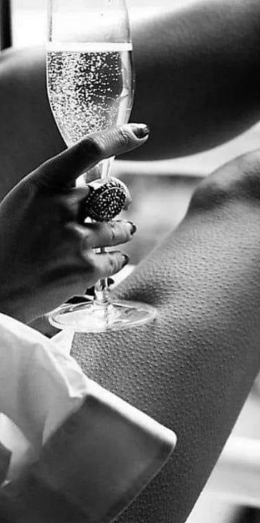 wildrice3:  sensuality-desire:  Le frisson