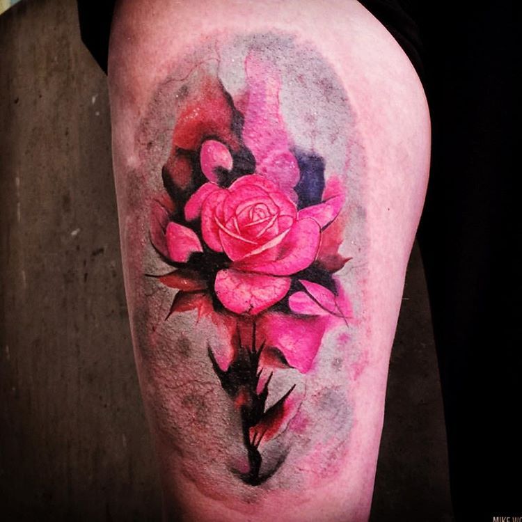 womenwithink:  By @mikewolftattoo #womenwithink #womenwithtattoos #thightattoo #rosetattoo