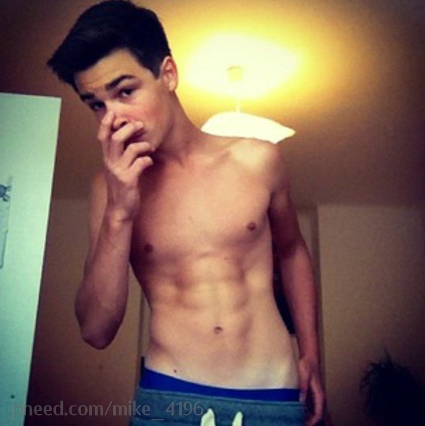 male-celebs-naked:  Kian Lawley- YouTuberSee more here 