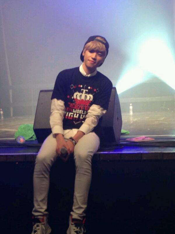 nielfacts:  140412 NIEL in Budapest High Kick [cr: csanadidoni / nielmermaid]