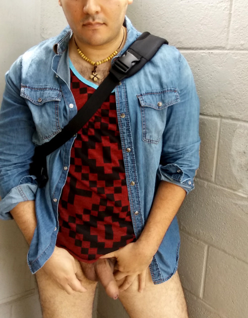 http://mrnopantsnoway.tumblr.com/post/118127292196