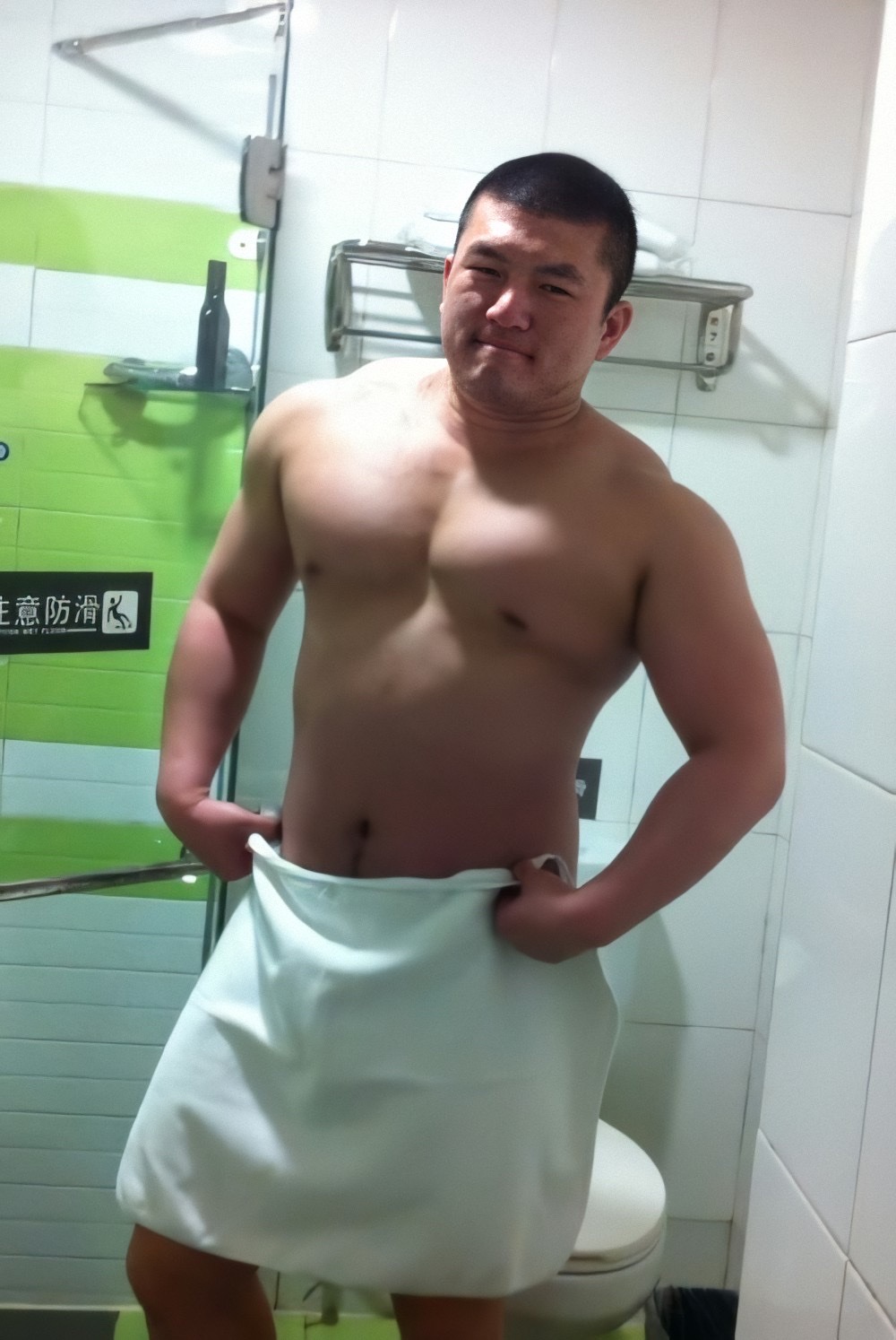 shinyknightaliengarden: Like man and towel. adult photos