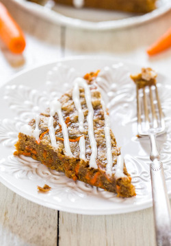 foodffs:  Soft Carrot Cake Bars with Cream