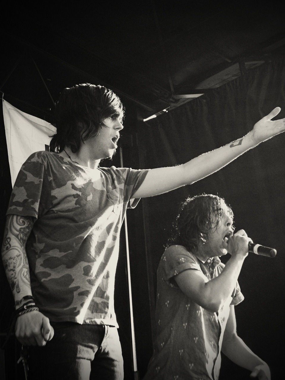 sleeping-with-sirens-omf:  Kellic Quentes (All credit goes to the photographers.