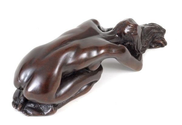 artparks-sculpture:  A sculpture entitled ‘Chrissie Drying Hair (small bronze nude