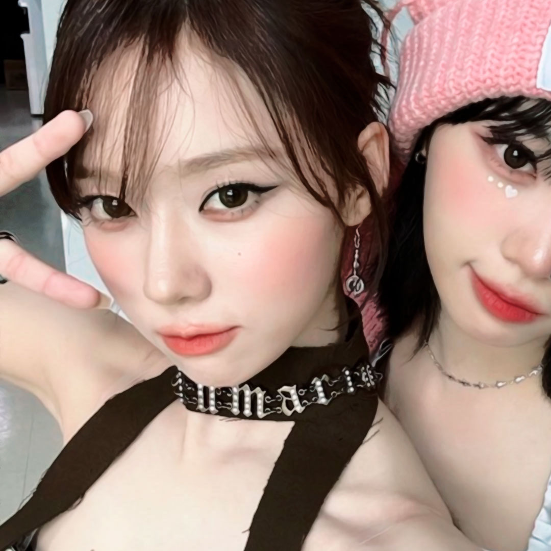 clio idaíca on X: im nayeon icons ; ─ retweet/like if you're going to  use/save it ♡  / X