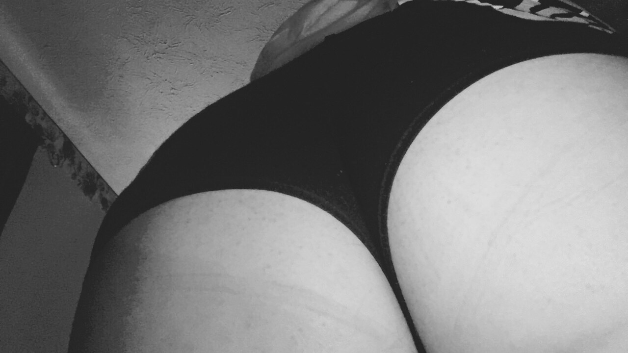 .:a pretty little fool:.