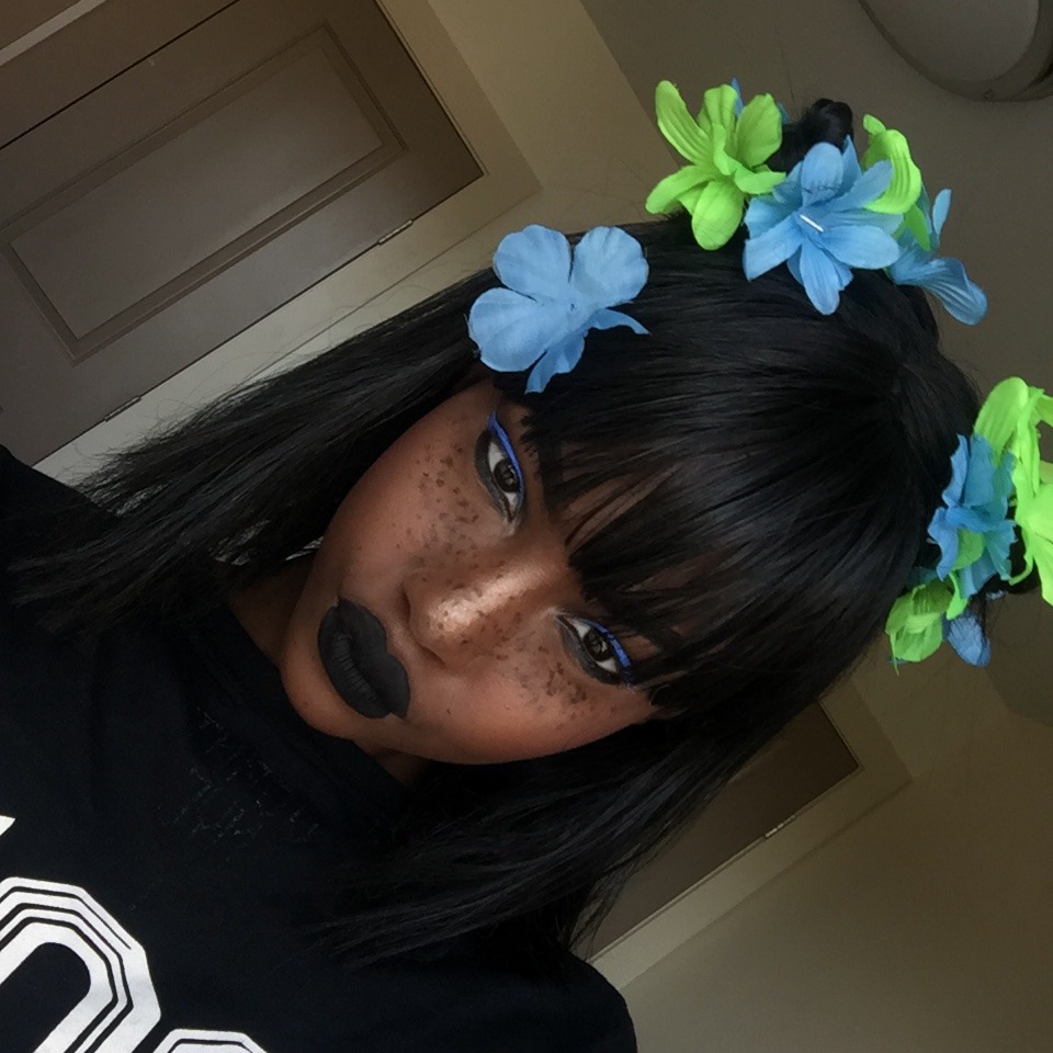 samanta-m:  Flowers x Black Lipstick