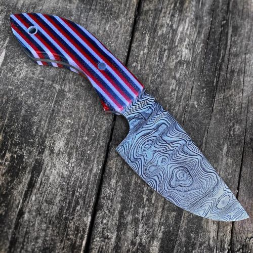 Bobcat with a deep etch and merica scales.  . . #knifeworld #knifefanatics #customknives #handmadekn