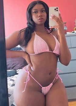 youknme:princejazziedad:Luscious DeliciouslySexy Luscious BootiDelicious African