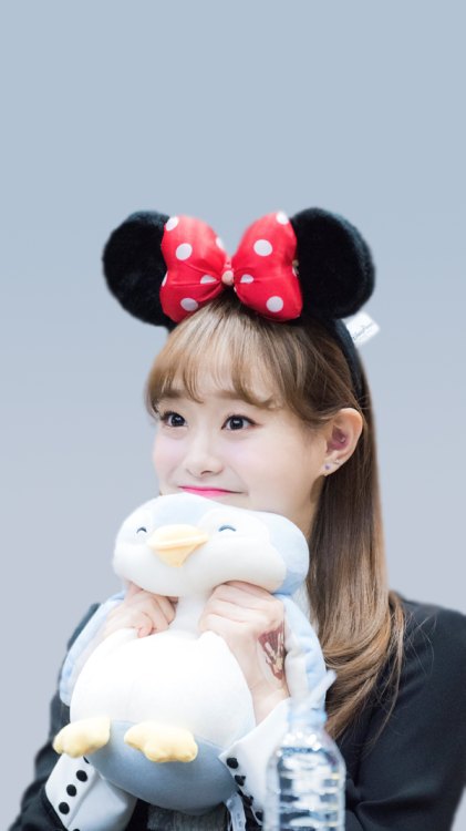 LOONA CHUU LOCKSCREENs.[ Please reblog and / or like if you use them and feel free to request more. 