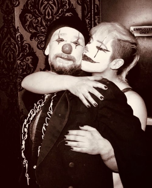 Credit: @clownkongnyc44 !#clown #clownlove #clowns #romance #clownbeauty https://www.instagram.com/p