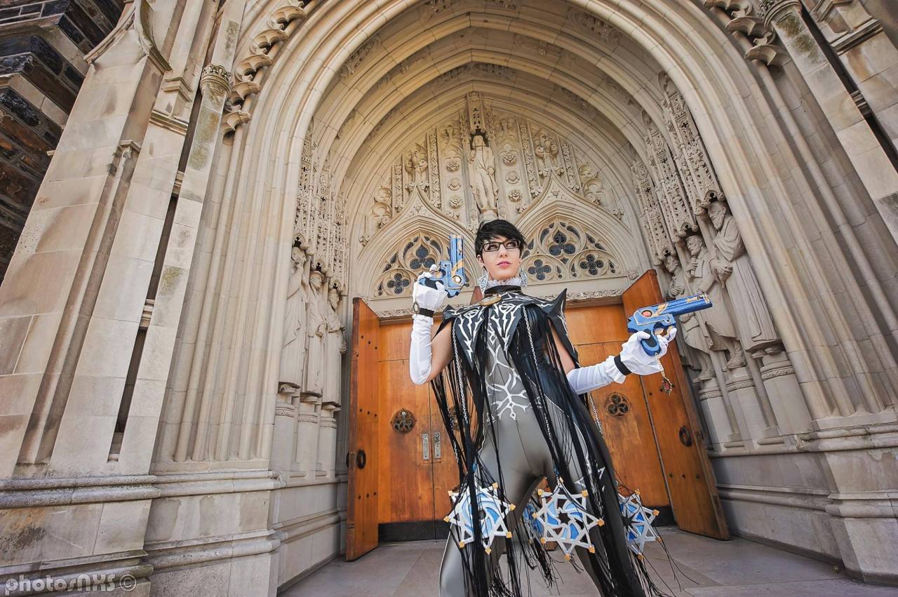cosplayandgeekstuff:    Lisa Lou Who  (USA) as Bayonetta, Photos by:   Photosnxs