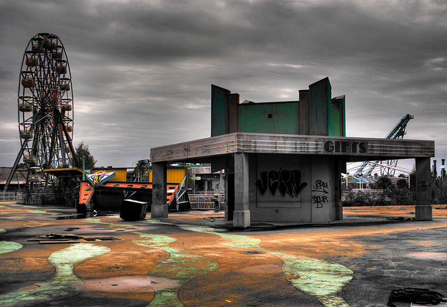 lostlosangeles:  Souvenir dreams on Flickr.Pause for a moment and take a breath Settlements