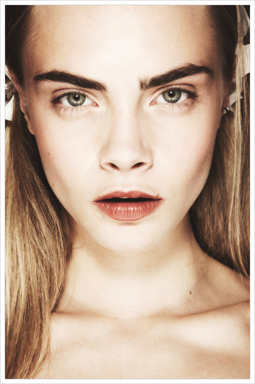 worlddelevingne:  cara blog