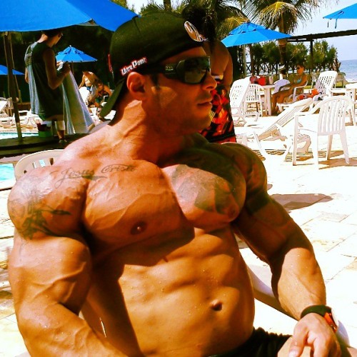 This Guy's Body Blog