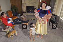 asylum-art:Artist Dina Goldstein Shows What Disney Princesses’ Happily-Ever-Afters Really Look LikeThe one thing you could be sure about in childhood was that every fairy tale would end with a “happily ever after”. But what if we were to continue