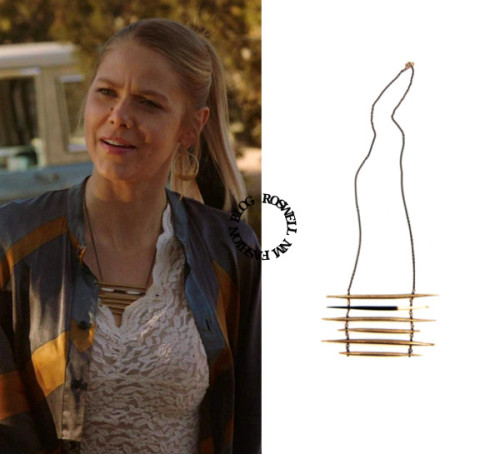  Who: Lily Cowles as Isobel EvansWhat:K/LLER COLLECTION Brass Quill / Porcupine Quill Ladder Neckl