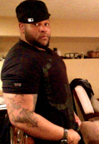 tattedsavage88:  BIG BEEFY DADDY 