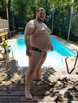 luvbigbelly:  qccub86:  Swimtimes!!!!!!!I  Perfection 