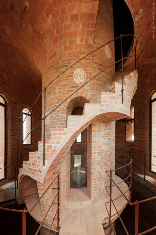 cjwho: Historic Watertower, New Media Quarter, Barcelona, Spain by Pere Falqués The tower is 