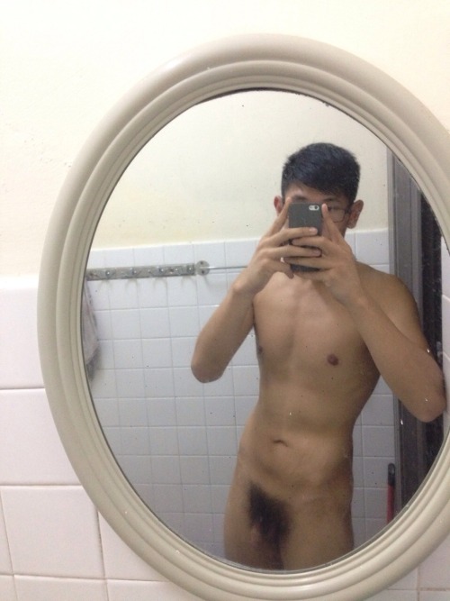 straightasianmen: Jong Hou, a Chinese Malaysian with quite an impressive meat :O if this post gets t