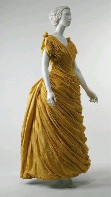 Ohthentic:  Fashionologyextraordinaire:   Evening Gown, 1880S  Attributed To Liberty