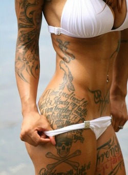 stunning-round-of-inked-girls:  More @ http://stunning-round-of-inked-girls.tumblr.com