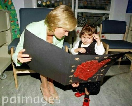 Great Ormond Hospital, LONDON14th February 1997The Princess visits the hospital for Golden Heart Day