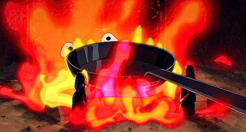 t0tsu:stars-bean:Howl’s Moving Castle (2004) dir. Hayao MiyazakiMe when someone (but actually no one