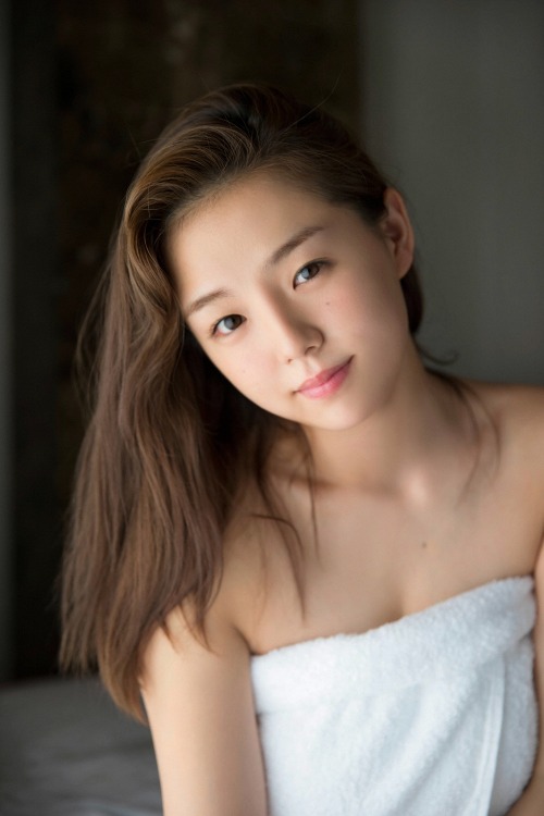 Ai Shinozaki