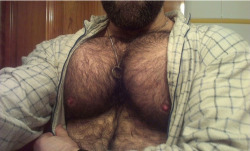 Woah, it&rsquo;s a good night for hairy chests.