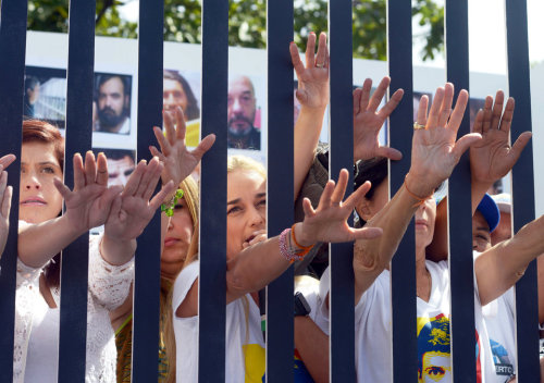 60 Stunning Photos Of Women Protesting Around The World [x]I raise up my voice—not so I can sh