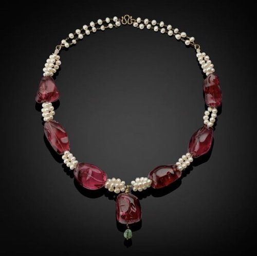 Spinel and pearl necklace, Mughal India