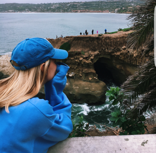 dailyjennajoseph:my girl looks good in blue