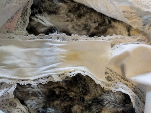 sniffersgrotto: sexy-gingergirl: After playing ;) Oh to find these and have some time to enjoy! Than