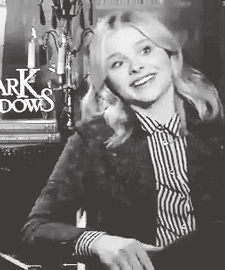 moretz-moretz:  Chloë Moretz´s laugh. 