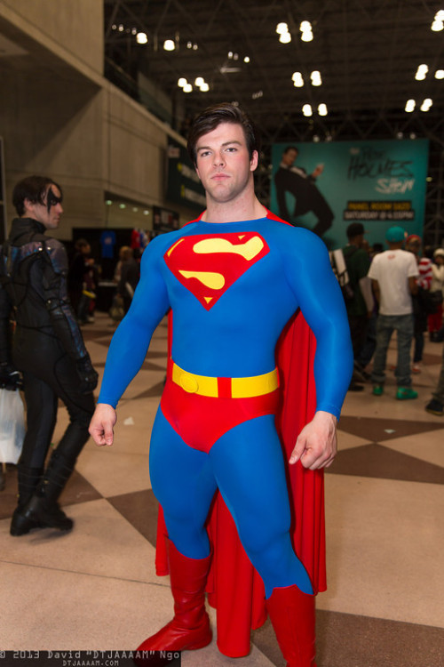 majesticmuscle:  gaygeek:  My special Superman (via New York Comic Con 2013 - Friday - DTJAAAAM)  I 